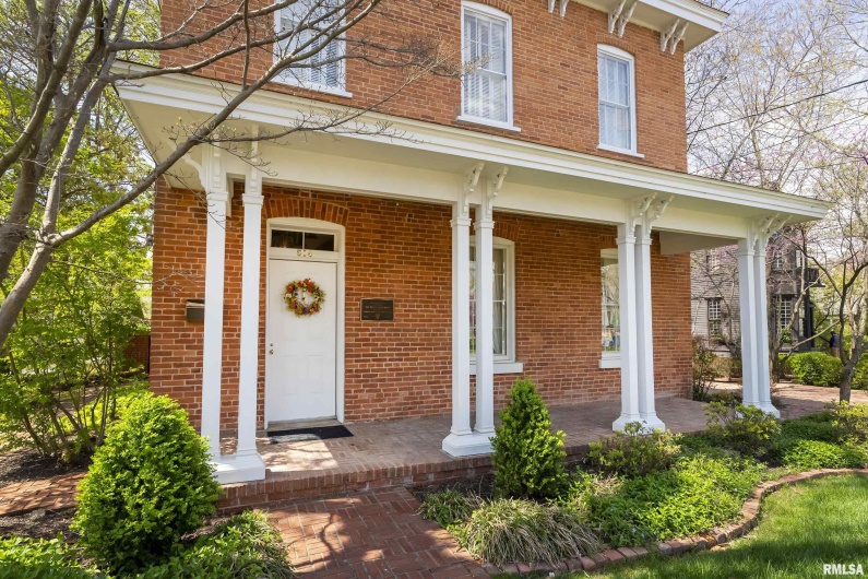 514 MARKET Street, Marion, Illinois 62959, 3 Bedrooms Bedrooms, 0 ,3 BathroomsBathrooms,Residential,For Sale,MARKET,0,RMAEB457560