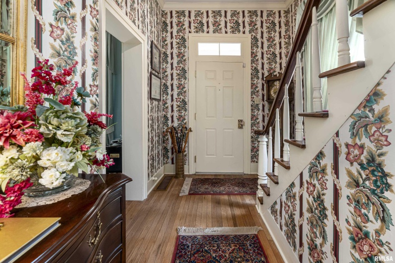 514 MARKET Street, Marion, Illinois 62959, 3 Bedrooms Bedrooms, 0 ,3 BathroomsBathrooms,Residential,For Sale,MARKET,0,RMAEB457560
