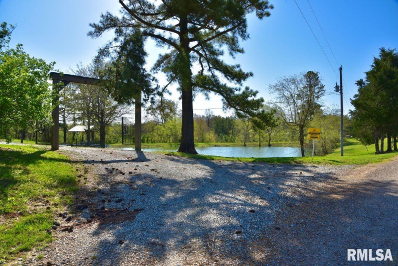 7454 MIDWAY Road, Metropolis, Illinois 62960, 3 Bedrooms Bedrooms, 0 ,2 BathroomsBathrooms,Land,For Sale,MIDWAY,0,RMACA1035784