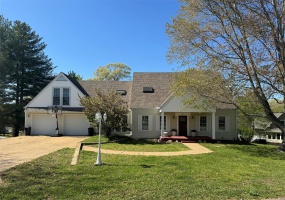 3441 Normandy Road, Poplar Bluff, Missouri 63901, 5 Bedrooms Bedrooms, 14 Rooms Rooms,4 BathroomsBathrooms,Residential,For Sale,Normandy,MAR25023915