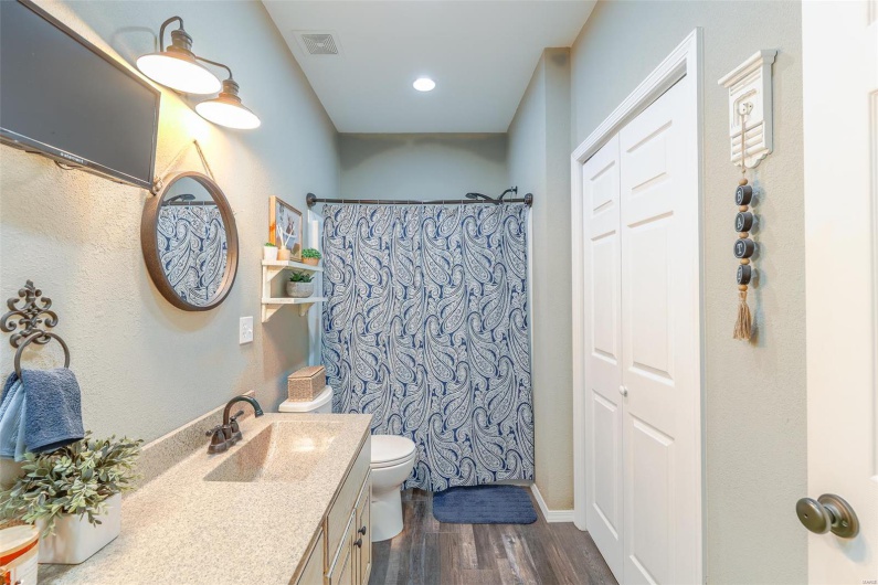 141 Rockwood Point Road, Wappapello, Missouri 63966, 2 Bedrooms Bedrooms, 6 Rooms Rooms,1 BathroomBathrooms,Residential,For Sale,Rockwood Point,MAR25023959