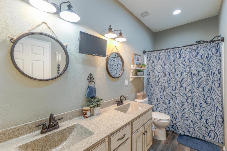 141 Rockwood Point Road, Wappapello, Missouri 63966, 2 Bedrooms Bedrooms, 6 Rooms Rooms,1 BathroomBathrooms,Residential,For Sale,Rockwood Point,MAR25023959