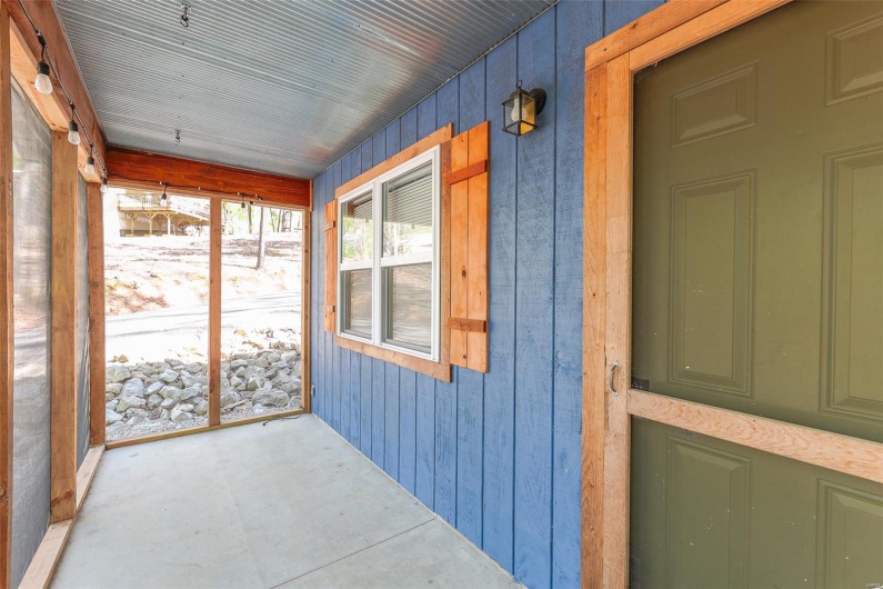 141 Rockwood Point Road, Wappapello, Missouri 63966, 2 Bedrooms Bedrooms, 6 Rooms Rooms,1 BathroomBathrooms,Residential,For Sale,Rockwood Point,MAR25023959