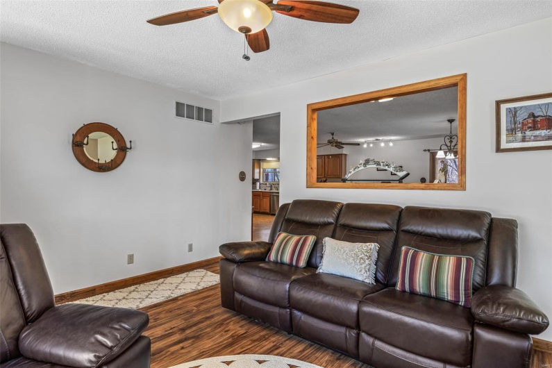 13145 Wanda Lee Lane, Ste Genevieve, Missouri 63670, 2 Bedrooms Bedrooms, 7 Rooms Rooms,2 BathroomsBathrooms,Residential,For Sale,Wanda Lee,MAR25023230