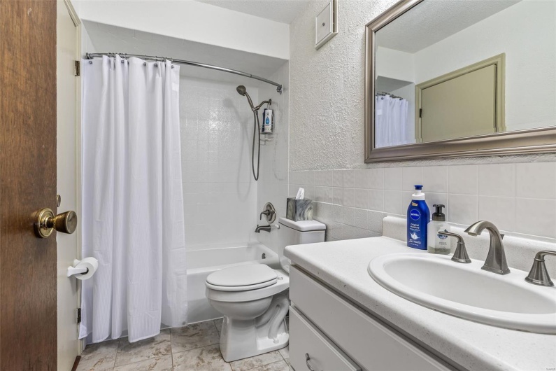 13145 Wanda Lee Lane, Ste Genevieve, Missouri 63670, 2 Bedrooms Bedrooms, 7 Rooms Rooms,2 BathroomsBathrooms,Residential,For Sale,Wanda Lee,MAR25023230
