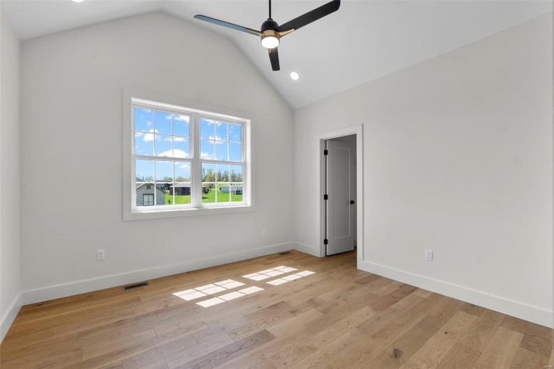 1614 Warren Lake Drive, Jackson, Missouri 63755, 5 Bedrooms Bedrooms, 5 Rooms Rooms,3 BathroomsBathrooms,Residential,For Sale,Warren Lake Drive,MAR25024054