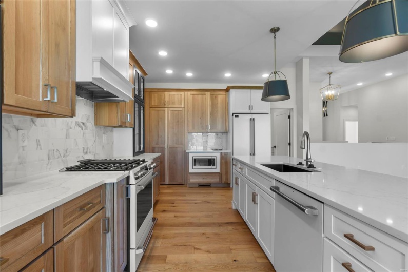 1614 Warren Lake Drive, Jackson, Missouri 63755, 5 Bedrooms Bedrooms, 5 Rooms Rooms,3 BathroomsBathrooms,Residential,For Sale,Warren Lake Drive,MAR25024054