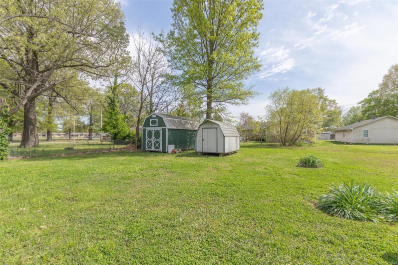 712 Nickey Street, Poplar Bluff, Missouri 63901, 2 Bedrooms Bedrooms, 5 Rooms Rooms,1 BathroomBathrooms,Residential,For Sale,Nickey,MAR25024191