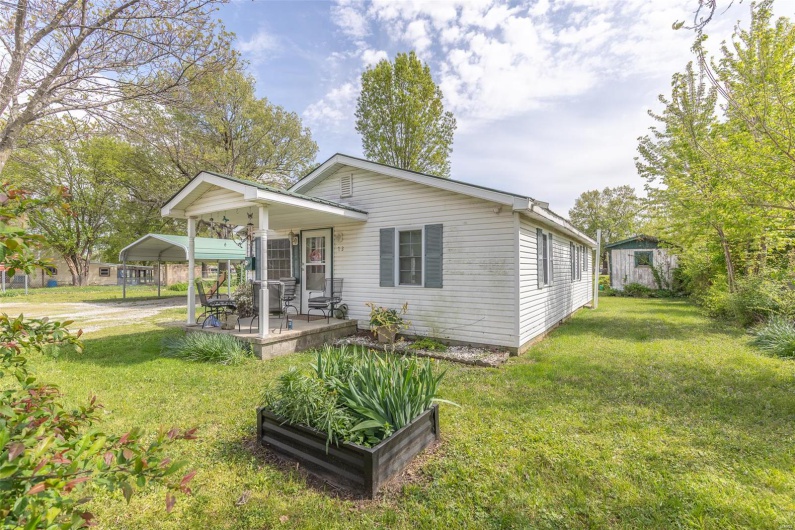 712 Nickey Street, Poplar Bluff, Missouri 63901, 2 Bedrooms Bedrooms, 5 Rooms Rooms,1 BathroomBathrooms,Residential,For Sale,Nickey,MAR25024191
