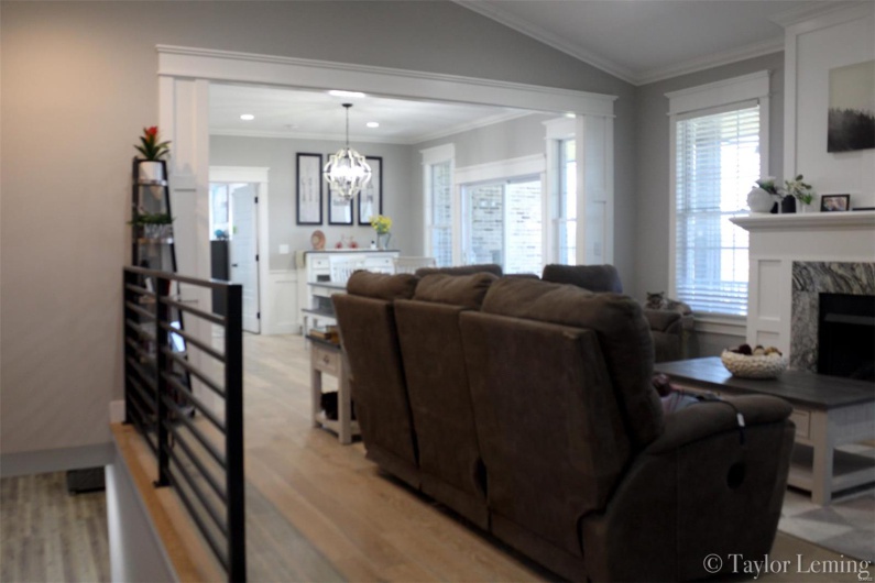 303 Orange Bowl Drive, Cape Girardeau, Missouri 63701, 5 Bedrooms Bedrooms, 11 Rooms Rooms,3 BathroomsBathrooms,Residential,For Sale,Orange Bowl,MAR25024177