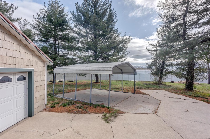 216 Dickey Street, Sparta, Illinois 62286, 4 Bedrooms Bedrooms, 12 Rooms Rooms,1 BathroomBathrooms,Residential,For Sale,Dickey,MAR25015525