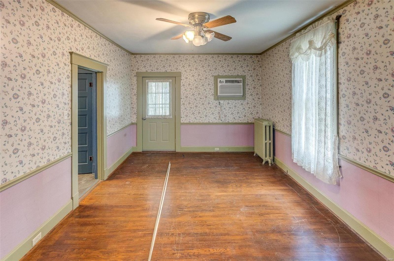 216 Dickey Street, Sparta, Illinois 62286, 4 Bedrooms Bedrooms, 12 Rooms Rooms,1 BathroomBathrooms,Residential,For Sale,Dickey,MAR25015525