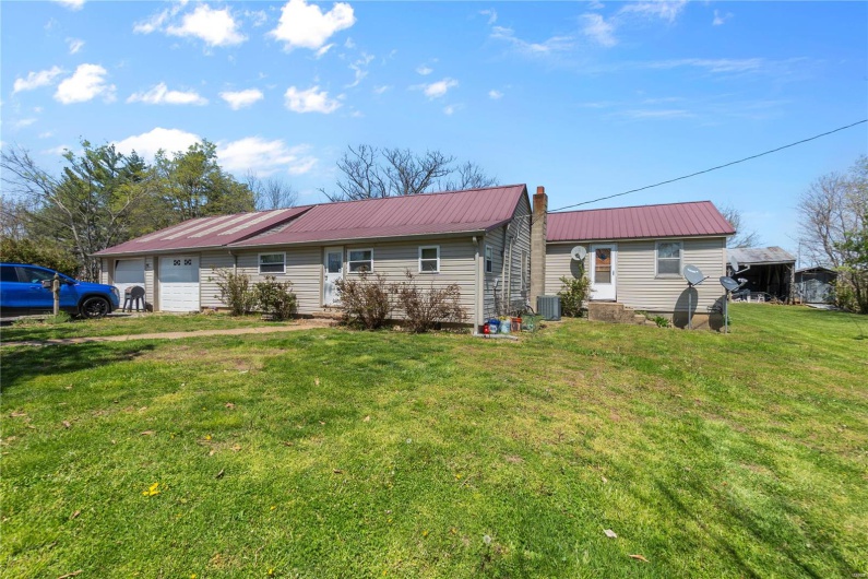 1821 PCR 916, Perryville, Missouri 63775, 3 Bedrooms Bedrooms, 5 Rooms Rooms,1 BathroomBathrooms,Residential,For Sale,PCR 916,MAR25024364