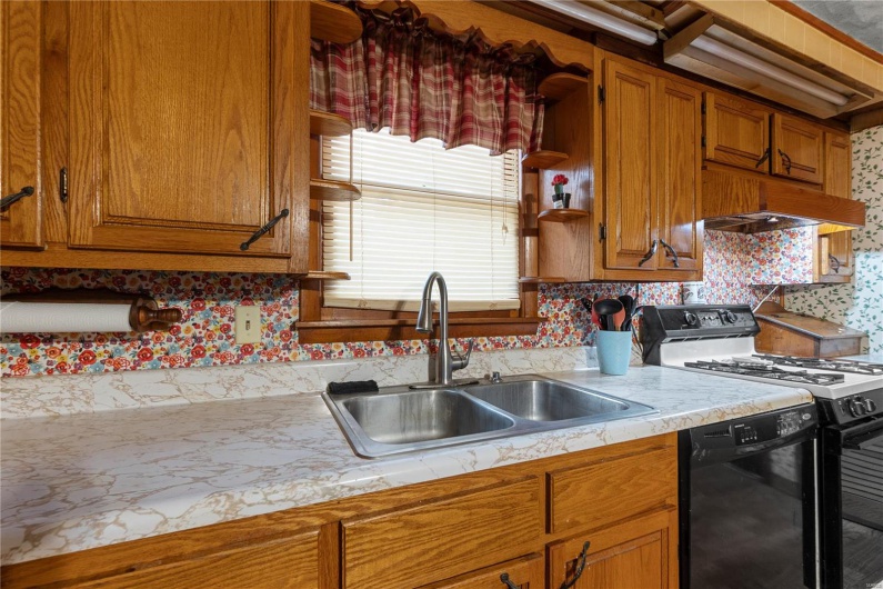 1821 PCR 916, Perryville, Missouri 63775, 3 Bedrooms Bedrooms, 5 Rooms Rooms,1 BathroomBathrooms,Residential,For Sale,PCR 916,MAR25024364