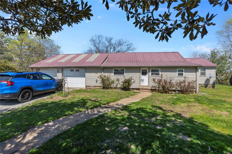 1821 PCR 916, Perryville, Missouri 63775, 3 Bedrooms Bedrooms, 5 Rooms Rooms,1 BathroomBathrooms,Residential,For Sale,PCR 916,MAR25024364