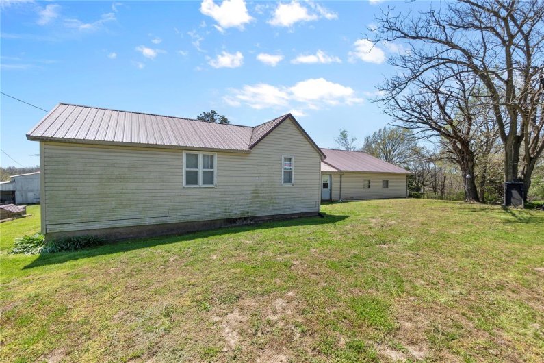 1821 PCR 916, Perryville, Missouri 63775, 3 Bedrooms Bedrooms, 5 Rooms Rooms,1 BathroomBathrooms,Residential,For Sale,PCR 916,MAR25024364