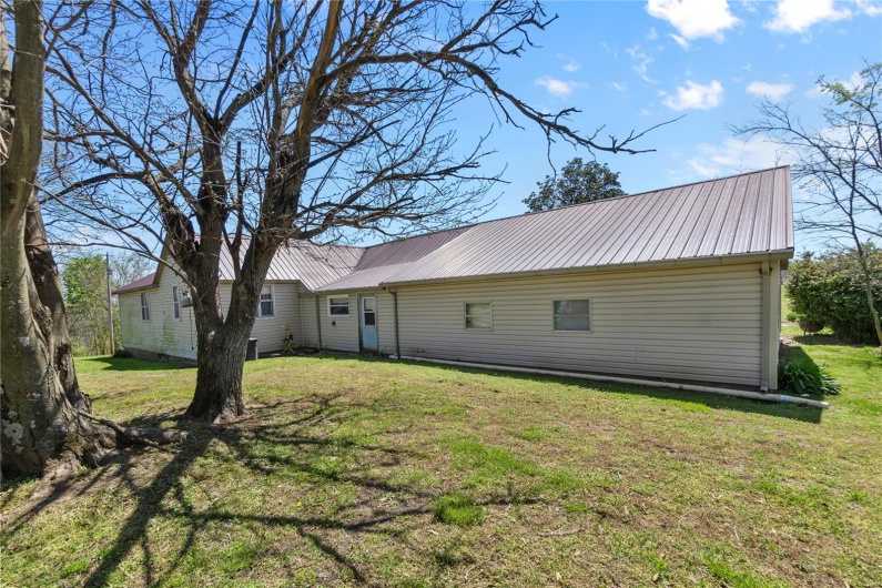 1821 PCR 916, Perryville, Missouri 63775, 3 Bedrooms Bedrooms, 5 Rooms Rooms,1 BathroomBathrooms,Residential,For Sale,PCR 916,MAR25024364