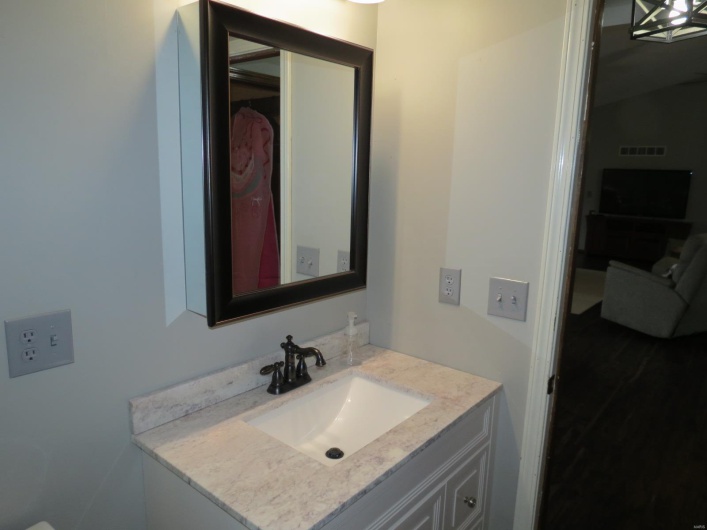 112 Riverside Drive, Arcadia, Missouri 63621, 3 Bedrooms Bedrooms, 5 Rooms Rooms,2 BathroomsBathrooms,Residential,For Sale,Riverside,MAR25024481