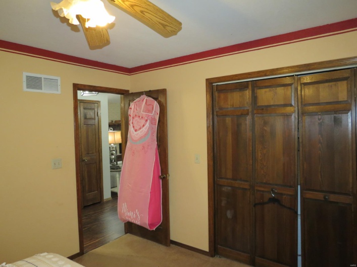 112 Riverside Drive, Arcadia, Missouri 63621, 3 Bedrooms Bedrooms, 5 Rooms Rooms,2 BathroomsBathrooms,Residential,For Sale,Riverside,MAR25024481