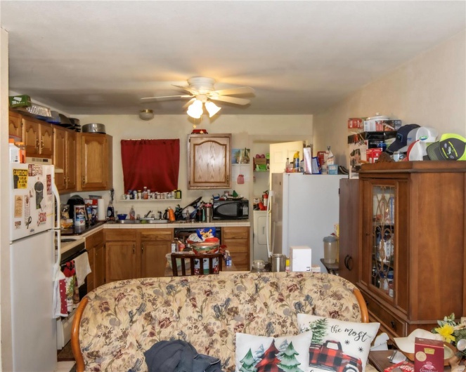 1109 Beverly Dr, Wappapello, Missouri 63966, ,Residential Income,For Sale,Beverly Dr,MAR25024328