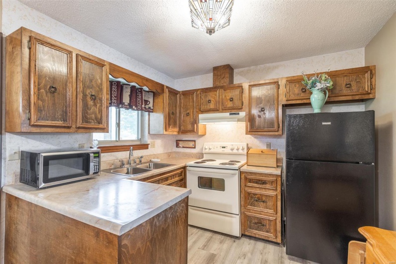 2007 Brentwood Road, Poplar Bluff, Missouri 63901, 3 Bedrooms Bedrooms, 9 Rooms Rooms,1 BathroomBathrooms,Residential,For Sale,Brentwood,MAR25024597