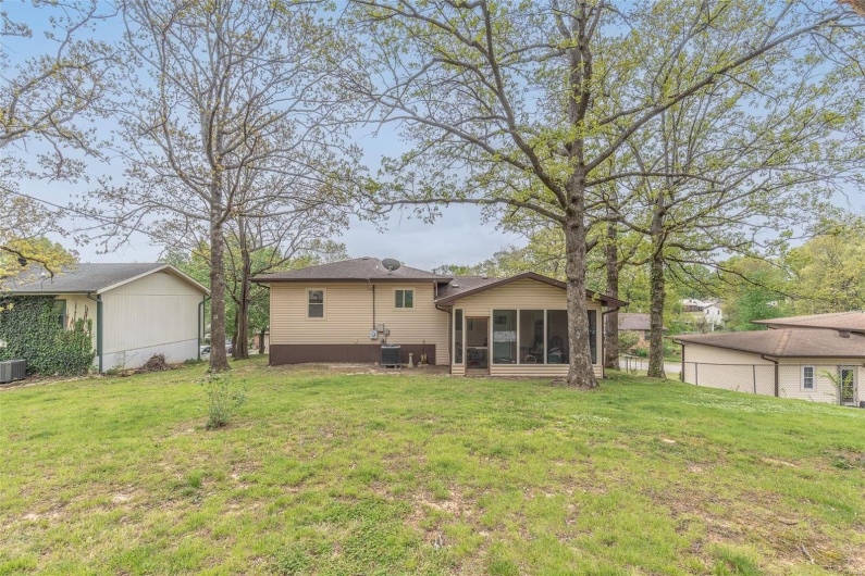 2007 Brentwood Road, Poplar Bluff, Missouri 63901, 3 Bedrooms Bedrooms, 9 Rooms Rooms,1 BathroomBathrooms,Residential,For Sale,Brentwood,MAR25024597