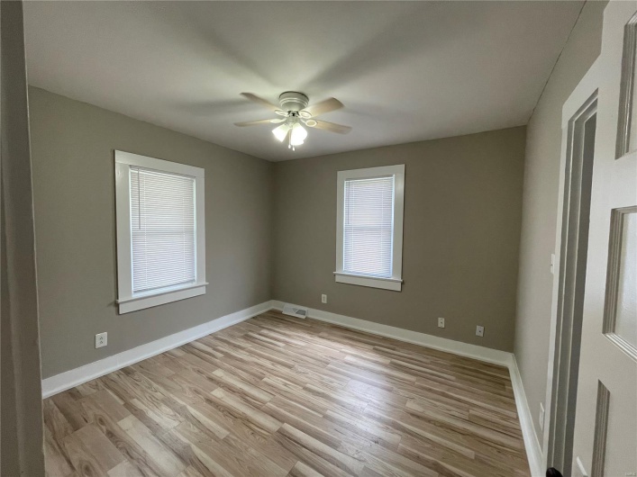 830 Linn Street, Sikeston, Missouri 63801, 2 Bedrooms Bedrooms, ,1 BathroomBathrooms,Residential,For Sale,Linn,MAR25024625