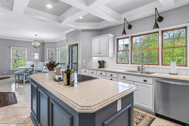 312 Oak Forest Drive, Jackson, Missouri 63755, 6 Bedrooms Bedrooms, 10 Rooms Rooms,4 BathroomsBathrooms,Residential,For Sale,Oak Forest,MAR25024024