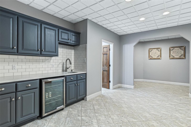 312 Oak Forest Drive, Jackson, Missouri 63755, 6 Bedrooms Bedrooms, 10 Rooms Rooms,4 BathroomsBathrooms,Residential,For Sale,Oak Forest,MAR25024024