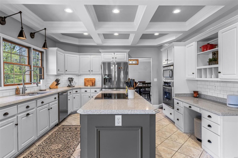 312 Oak Forest Drive, Jackson, Missouri 63755, 6 Bedrooms Bedrooms, 10 Rooms Rooms,4 BathroomsBathrooms,Residential,For Sale,Oak Forest,MAR25024024