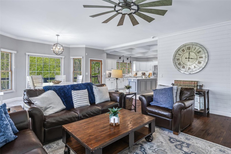 312 Oak Forest Drive, Jackson, Missouri 63755, 6 Bedrooms Bedrooms, 10 Rooms Rooms,4 BathroomsBathrooms,Residential,For Sale,Oak Forest,MAR25024024
