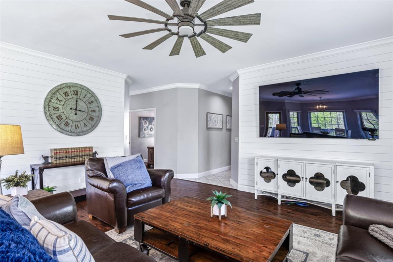 312 Oak Forest Drive, Jackson, Missouri 63755, 6 Bedrooms Bedrooms, 10 Rooms Rooms,4 BathroomsBathrooms,Residential,For Sale,Oak Forest,MAR25024024