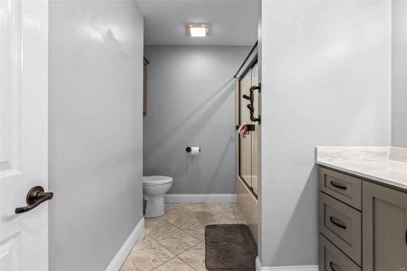 312 Oak Forest Drive, Jackson, Missouri 63755, 6 Bedrooms Bedrooms, 10 Rooms Rooms,4 BathroomsBathrooms,Residential,For Sale,Oak Forest,MAR25024024