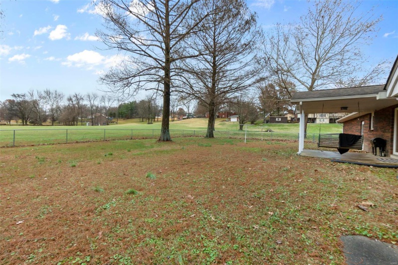 70 Garnet Lane, Cape Girardeau, Missouri 63701, 3 Bedrooms Bedrooms, 9 Rooms Rooms,2 BathroomsBathrooms,Residential,For Sale,Garnet,MAR24075417
