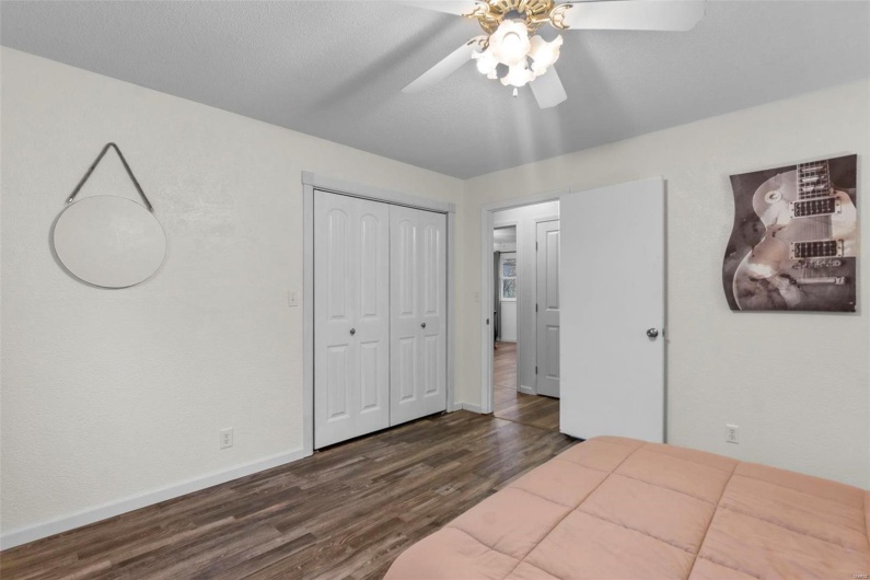 70 Garnet Lane, Cape Girardeau, Missouri 63701, 3 Bedrooms Bedrooms, 9 Rooms Rooms,2 BathroomsBathrooms,Residential,For Sale,Garnet,MAR24075417