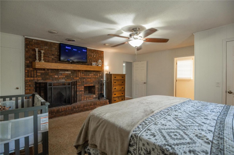 16747 Chalk Bluff Trail, Dexter, Missouri 63841, 4 Bedrooms Bedrooms, 10 Rooms Rooms,3 BathroomsBathrooms,Residential,For Sale,Chalk Bluff,MAR25024786