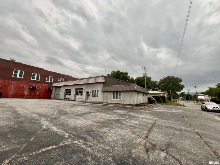 201 PARK Avenue, Herrin, Illinois 62948, 0 , 0 ,0,Commercial Sale,For Sale,PARK,0,RMAEB457606