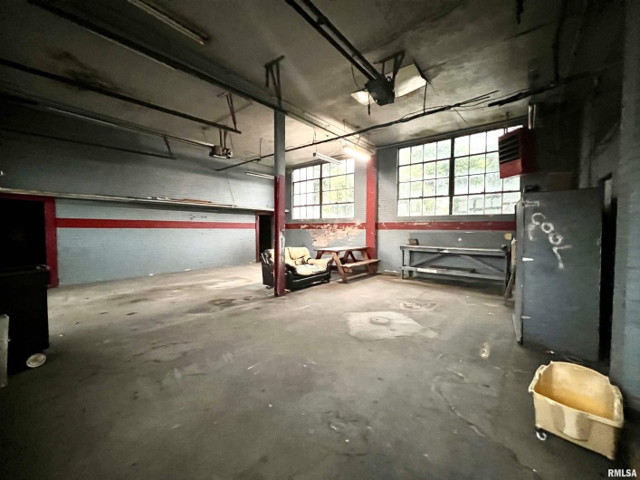201 PARK Avenue, Herrin, Illinois 62948, 0 , 0 ,0,Commercial Sale,For Sale,PARK,0,RMAEB457606