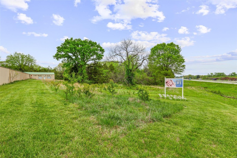 99 Roper Drive, Park Hills, Missouri 63601, ,Commercial Sale,For Sale,Roper,MAR25024836