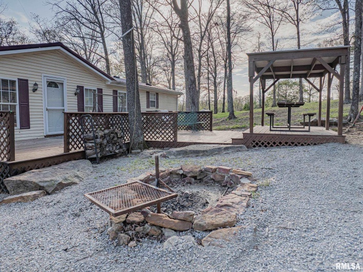 565 Dutton Chapel Road, Golconda, Illinois 62938, 3 Bedrooms Bedrooms, 0 ,2 BathroomsBathrooms,Residential,For Sale,Dutton Chapel,0,RMAEB457611