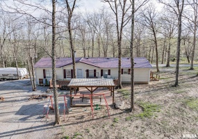 565 Dutton Chapel Road, Golconda, Illinois 62938, 3 Bedrooms Bedrooms, 0 ,2 BathroomsBathrooms,Residential,For Sale,Dutton Chapel,0,RMAEB457611