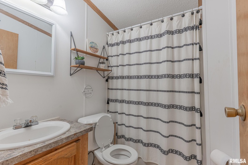 565 Dutton Chapel Road, Golconda, Illinois 62938, 3 Bedrooms Bedrooms, 0 ,2 BathroomsBathrooms,Residential,For Sale,Dutton Chapel,0,RMAEB457611