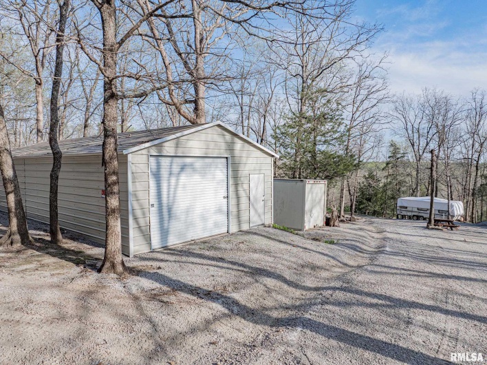 565 Dutton Chapel Road, Golconda, Illinois 62938, 3 Bedrooms Bedrooms, 0 ,2 BathroomsBathrooms,Residential,For Sale,Dutton Chapel,0,RMAEB457611