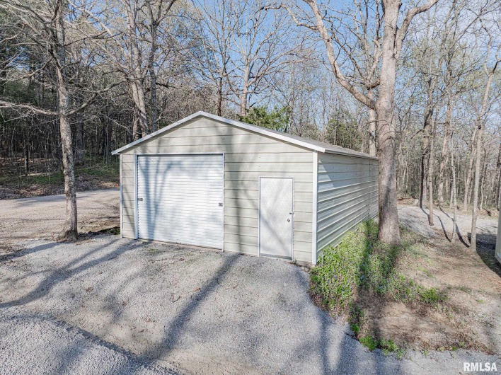 565 Dutton Chapel Road, Golconda, Illinois 62938, 3 Bedrooms Bedrooms, 0 ,2 BathroomsBathrooms,Residential,For Sale,Dutton Chapel,0,RMAEB457611