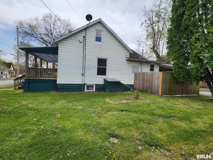 317 WASHINGTON Street, Sparta, Illinois 62286, 2 Bedrooms Bedrooms, 0 ,1 BathroomBathrooms,Residential,For Sale,WASHINGTON,0,RMAEB457613