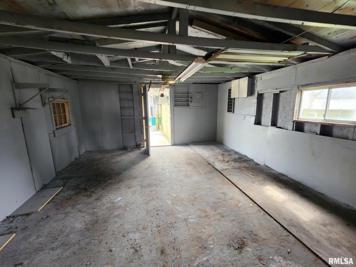 317 WASHINGTON Street, Sparta, Illinois 62286, 2 Bedrooms Bedrooms, 0 ,1 BathroomBathrooms,Residential,For Sale,WASHINGTON,0,RMAEB457613