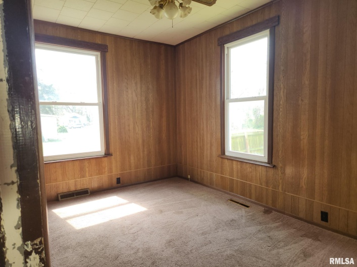 317 WASHINGTON Street, Sparta, Illinois 62286, 2 Bedrooms Bedrooms, 0 ,1 BathroomBathrooms,Residential,For Sale,WASHINGTON,0,RMAEB457613