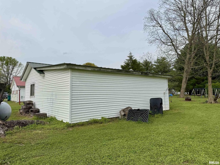 8806 Unionville Road, Brookport, Illinois 62910, 3 Bedrooms Bedrooms, 0 ,1 BathroomBathrooms,Residential,For Sale,Unionville,0,RMAEB457599
