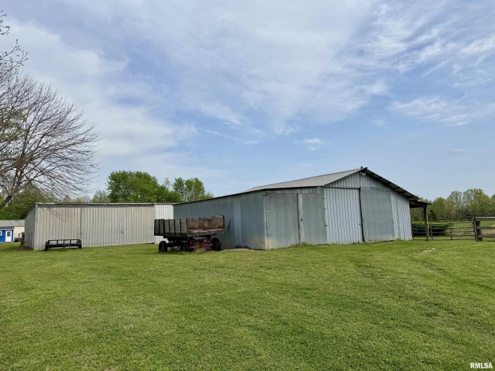 8806 Unionville Road, Brookport, Illinois 62910, 3 Bedrooms Bedrooms, 0 ,1 BathroomBathrooms,Residential,For Sale,Unionville,0,RMAEB457599