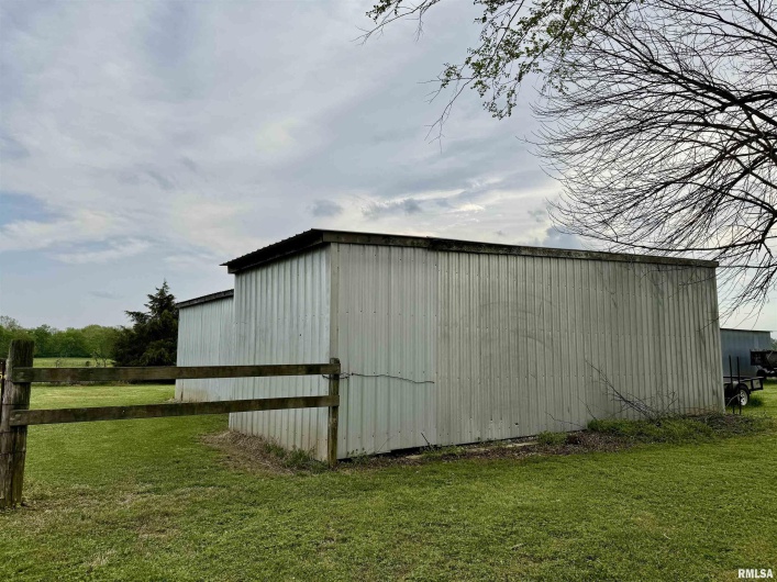 8806 Unionville Road, Brookport, Illinois 62910, 3 Bedrooms Bedrooms, 0 ,1 BathroomBathrooms,Residential,For Sale,Unionville,0,RMAEB457599